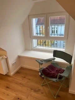 Dachgeschoss, 2 Zi mit Balkon in Neukölln — photo 1